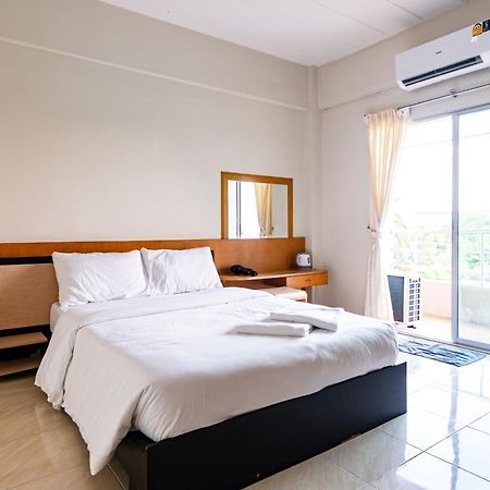 Go Inn V สนามบิน Bangkok Extérieur photo