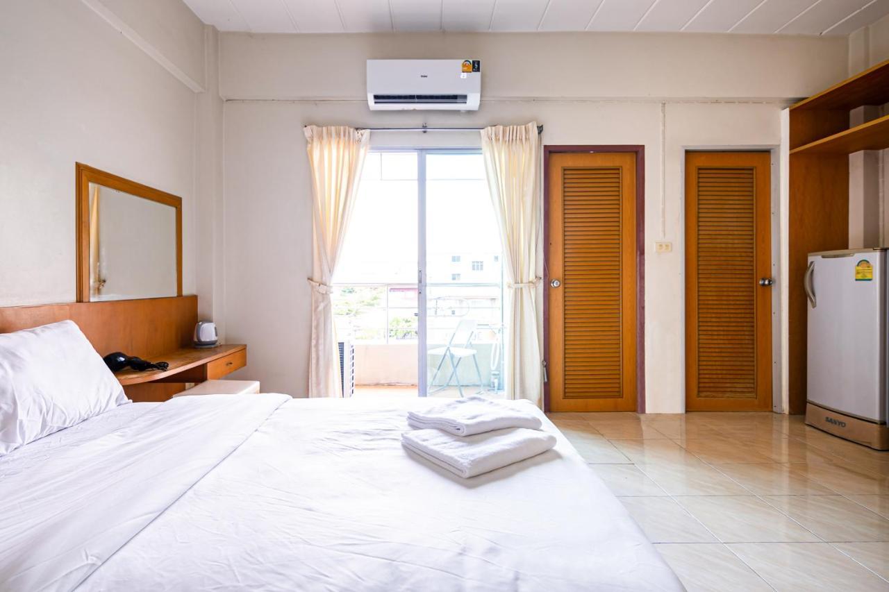 Go Inn V สนามบิน Bangkok Extérieur photo